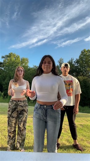 Exploring the Australian Outback: Wildlife Encounters with Jessica Morales