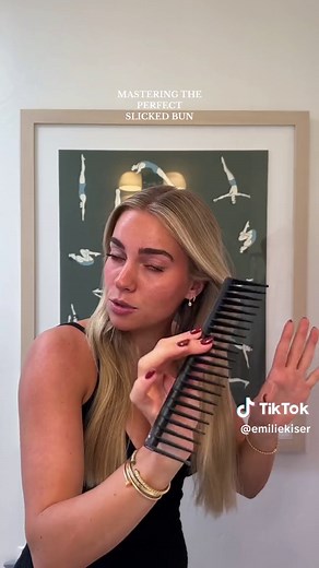 Mastering the Perfect Slicked Bun