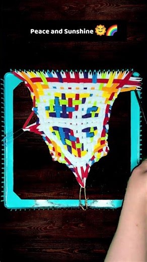 🌈 Rainbow Peace Sign Pattern ☮️ Loom Timelapse