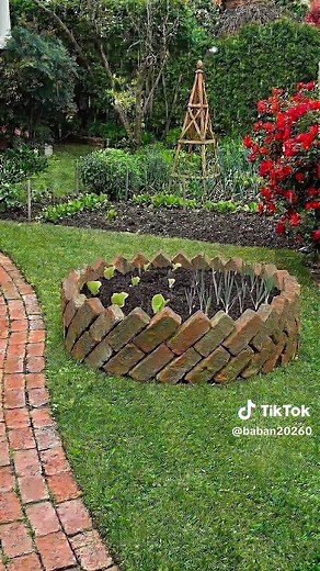 DIY Garden Planters from Recycled Materials