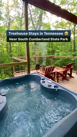 Fall/winter hiking & treehouses go together 🍂 📍Terralodge is near some amazing Tennessee state parks on the Cumberland Plateau, one of them being South Cumberland State Park! The park boasts waterfalls, overlooks, rock formations, swinging bridges, swimming holes, caves, and more. Check out our “Hiking” story highlight on IG for hikes near our treehouse resort! Oh yeah, and there’s hot tubs to relax in after your hike and a fire pit for s’mores 🔥😎 Link in bio to view availability. #terralodg