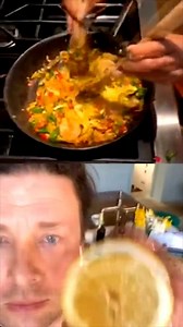 Here’s tonight’s dinner y’all! Jamie Oliver helped me make this Singapore-style fried rice and everybody in my house actually liked it! There wasn’t a piece of rice left in the bowl. Recipe here so you can follow along: https://www.jamieoliver.com/recipes/rice-recipes/my-singapore-style-fried-rice/ 👩🏾‍🍳👨🏻‍🍳 | Oprah Winfrey