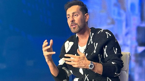 Iranian American comedian Max Amini shares thoughts on mass protests for regime change