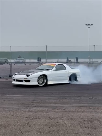 There's still a few drift vouchers available for Wednesday 21st Jan if anyone fancies a last-minute skid! 💨 📍 Santa Pod, NN29 7XA 📅 𝗪𝗲𝗱𝗻𝗲𝘀𝗱𝗮𝘆 𝟮𝟭 𝗝𝗮𝗻𝘂𝗮𝗿𝘆 🎫 Link in bio!
