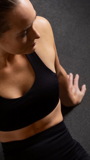 Heather Robertson on Instagram: "New CARDIO & ABS workout! This body-weight circuit is loaded with cardio and ab exercises to get that heart pumping and set that core on fire. It’s quick and intense my friends 🔥 Find the full length, follow along, video on YouTube (link in bio)"