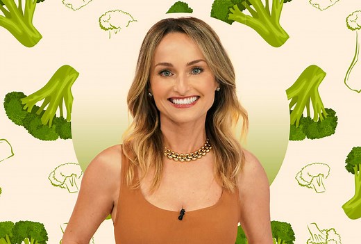 Giada De Laurentiis' Crispy Parmesan Broccoli & Cauliflower Salad Is a Delicious Way to Eat Your Veggies