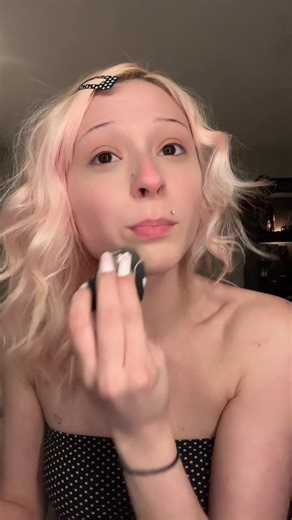 Guys, I seriously need you to help me figure out if this is a major red flag. 🚩