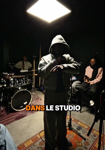 Good energy in the room today ✨ #plugthejack #plugthejackstudios #rehearsalstudio #studio #singing