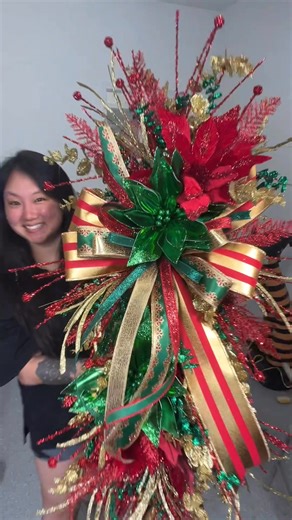 Which is your favorite?!? Loving all these Christmas decor ideas we’ve been creating together ❤️❄️ | Gal vs glue gun