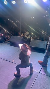 Highlight of my of my night!! From watching the flashlight video a hundred times a day!! To sneaking on the stage & finally dancing with Daddy & Big Uncle Jeter Jones!!!! | Arthur Young