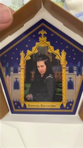 I Ate the REAL Chocolate Frog from Harry Potter 😱🍫⚡ #HarryPotter #ChocolateFrog #universalstudios