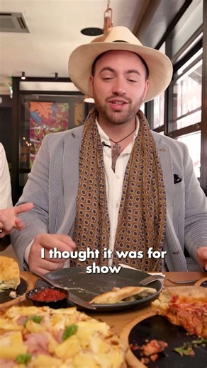 Italian chef reacts hilariously to Hawaiian pizza!