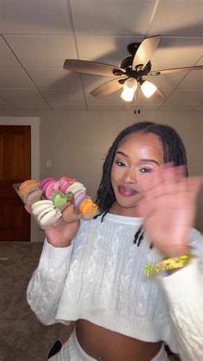 Delicious Macarons Taste Test