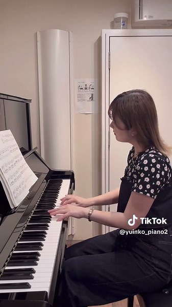 LIVE配信してみたいな〜と思う今日この頃🙆‍♀️#ピアノ #ピアノ教室 #ピアノ初心者 #ピアノレッスン #ピアノのある暮らし #ピアノ講師 #piano #pianolessons #pianomusic #pianoplayer #pianocover #pianolesson