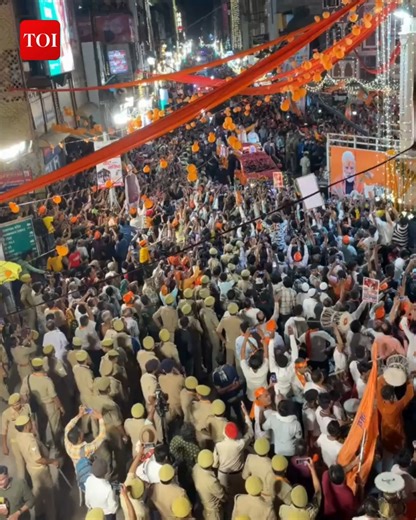 10K views · 596 reactions | #WATCH | Uttar Pradesh: A large number of people gathered to witness the roadshow of Prime Minister #NarendraModi in Varanasi. | The Times of India | Facebook