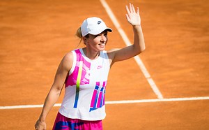 2020 Strasbourg Shot of the Day: Svitolina’s backhand on the run