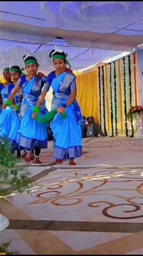 jivra nahi Mane mare ma ruile re gavaiya chahi a he runuk jhunuk paeri paje mola nachai dare dost