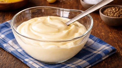 Easy one minute homemade mayonnaise recipe