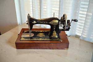 Singer 115 Hand Crank Sewing Machine With Bentwood Case and Wing Decals 1913 - Etsy