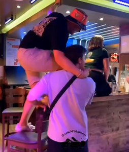 Mike's anthem proved to be to much for some. | Atlas Gym Boro