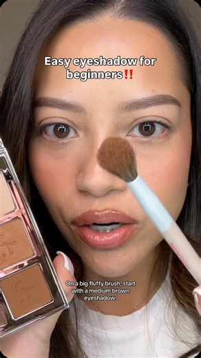 Jess | Makeup • Tutorials on Instagram: "Easy festive eyeshadow for beginners! ✨ @patricktabeauty essential artistry eyeshadow palette #eyeshadowtutorial #makeuptutorial #eyeshadow #easymakeup #simplemakeup #makeupforbeginners"