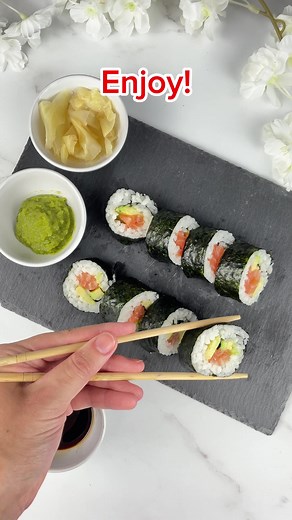 Salmon & Avocado Maki Recipe - How to Prepare Delicious Sushi Rolls