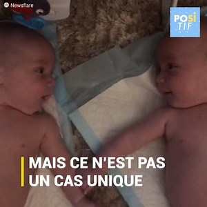 Cette maman ne pouvait pas cacher son bonheur en voyant ses deux bébés avoir une conversation importante et secrète que seuls eux comprennent. Ainsi est la cryptophasie, l’incroyable langage secret des jumeaux. Abonnez-vous à notre chaîne youtube : http://bit.ly/yt-positif | Positif