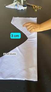 1.1M views · 44K reactions | Camisola #tutorial #dica #facavocemesmo #sewinglove #costureira #trucos #costuracriativa✂️ #reciclagemcriativa #sew #dicas #sewingproject | Val Souza Costura e Customiza | Facebook