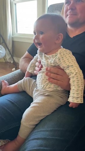 This baby’s a hit! 🤣 #afv #funnyvideos #baby #cute #silly #reaction | America's Funniest Home Videos