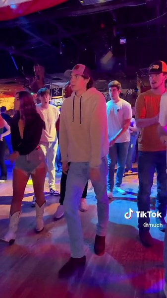 We didn’t know we needed a video of people line dancing to #Rihanna until now😩🔥 [🎥: @Smurphy3]