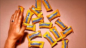 360K views · 5.5K reactions | A comienzos del 2015 Howard Lee comenzó a experimentar con el uso de una variedad de técnicas de dibujo para crear videos "time lapse", enfocándose al hiperrealismo y técnicas de animación cuadro por cuadro. Este video resume un poco de su gran trabajo. | Talenthouse | Facebook