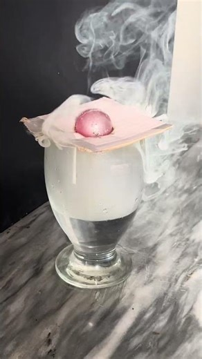 #experiment #scienceexperiment #hotball #satisfying #scienceproject #science #sciencefairproject