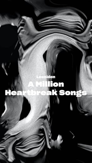 Reeperbahn Festival on Instagram: "Präsentiert von Collide live in Concert w/ @musikexpress_magazin | Collide goes live: Vor der visuellen Vision von @_tamara_knapp_ und @elastiquedesign performen Leoniden ihren Herzschmerz-Hit „A Million Heartbreak Songs”. Jeder Akkord, jede Zeile trifft mitten ins Herz und erinnert uns daran, dass Schmerz auch die stärkste Kunst hervorrufen kann. Der Auftritt in der Georg Elser Halle hat bewiesen: Selbst ein Heartbreak-Hit ist bei Leoniden energiegeladen und s