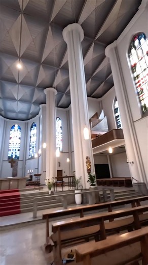 The LARGEST pipe organ in Düsseldorf! A quick demo of this wonderful Seifert Organ as Jonathan prepares to play Mussorgsky Pictures at an Exhibition live in concert here (Thurs 2 Oct 2025 6.30pm)!!! Hope you enjoy this little tour? Jonathan and Tom 🎹🎹 #pipeorgan #jonathanscottorganist #dusseldorf #picturesatanexhibition #organist #Mussorgsky #scottbrothersduo | Scott Brothers Duo