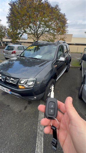 🔑 Intervention sur Garlin : reproduction d’une nouvelle clé pour un Dacia Duster 🚗 Réalisation d’un double de clé avec programmation effectuée directement sur place ✅🛠️ Une solution pratique et rapide pour disposer d’une clé supplémentaire en toute tranquillité. https://www.elauto64.fr/ | Programmation Clés-cartes Automobiles