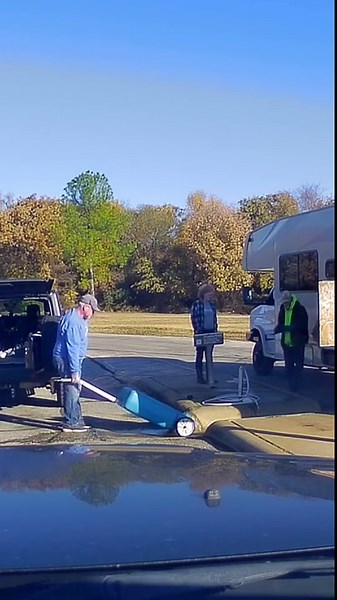 53K views · 313 reactions | RVers - Please use hoses when dumping wastewater - that is all. #rv #rvlife #rving #rvlifestyle #rvtravel #caravan #blacktank #greytank #wastewater #dumpstation | RV Gear and Far | Facebook