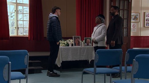 Emmerdale: Jacob drops off a photo for the vigil