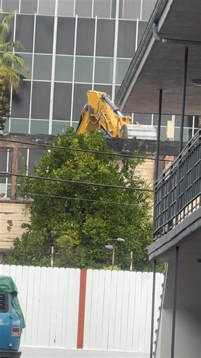 RED ALERT! LAFD heavy equipment crew (led by Capt. Richard Diede, among the first on the scene at what became the Palisades Fire) are now DEMOLISHING standing buildings at potential landmark Hollywood Center Motel. Concerned citizens: get over to 6720 W Sunset! Call the press! Have Hugo Soto-Martinez' cell?! Call him! STOP IT!!! https://esotouric.substack.com/hollywoodcentermotel | Esotouric's Secret Los Angeles