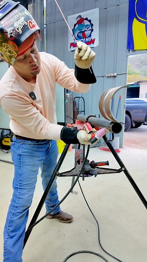 321K views · 6.2K reactions | (Parte2) Estuvimos explicando varios puntos importantes del ROOT PASS. W E L DC O D E 易#weldcode #weldlimit #respect #thegoatweld #focus #weldingschool #focus #puertorico #weldernation #welder #esabweldingcutting #milwaukeetools #weldculture #weldcartel #freshwelder | Weld Code | Facebook