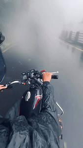 📍Thamarassery Churam ഒരു round -trip ഇൽ വയനാട് മൊത്തം കണ്ട് തീർക്കാനുള്ള ട്രാവൽ പ്ലാൻ പറഞ്ഞേരം 😍 അടിവാരത്ത് നിന്ന് തുടങ്ങി അദ്യം എത്തുന്ന സ്ഥലം പിന്നെ അതിന്റെ തൊട്ടടുത്ത് എന്നിങ്ങനെയാണ് ക്രമീകരിച്ചിട്ടുള്ളത്.. സമയ നഷ്ട്ടമൊ വഴി തെറ്റേണ്ട സാഹചര്യം ഒഴിവാകാം 👇 1. താമരശ്ശേരി ചുരം 2. ചങ്ങലമരം 3. പൂക്കോട് തടാകം 4. വൈത്തിരി 5. മേപ്പാടി 6. ചെമ്പ്ര കൊടുമുടി 7. ബാണാസുര 8. അരണമല 9. 900 കണ്ടി 10. സൂചിപ്പാറ വെള്ളച്ചാട്ടം 11. സീതമ്മകുണ്ട് വെള്ളച്ചാട്ടം 12. കാന്തൻ പാറ വെള്ളച്ചാട്ടം 13. സൺറൈസ് വാലി 14. നീലിമല