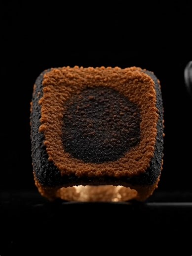 Guess whats inside the rust..#rust #satisfy