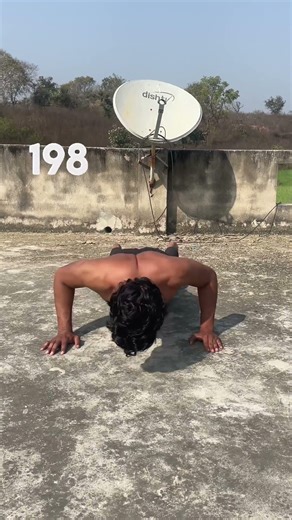 500 push up challenge day 4/30 #pushup #pushups #pushupchallenge #shorts #shortsfeed