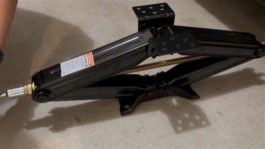 Watch Camper Trailer Stabilizer - Watch Before Buying on Amazon Live