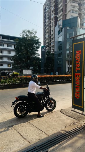Thirtha Kumar on Instagram: "Unboxing Royalty 😎 #hunter350 #rockybhai . . . . . #follow @mr_thirtha_since_1997 . . . . . . . #royalenfield #niranmotorsmangalore #niranmotorsmanglore #kgf #kgfchapter2 #yash #yashfans #hunter350royalenfield #rider #viralvideo #viralvideos #shots #fyp #unboxing #bike #dreambike #reels #reelsindia"
