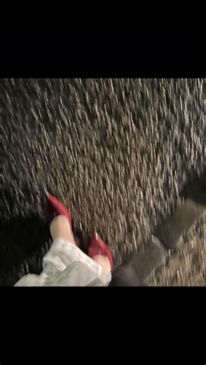 Understanding Algorithms for Relatable Content