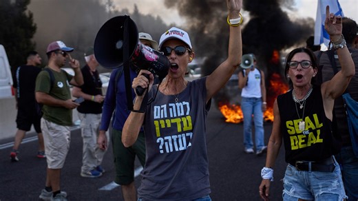 Israelis protest and stage general strike against Gaza plan