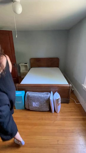 8.7K views · 64 reactions | Thanks for sticking with me! Now back to your regularly scheduled programming  #elmstreethouse #apartmentliving #see | ELM DIY | Facebook