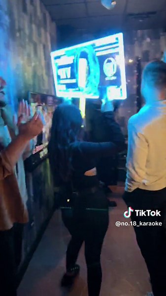 Come check out our new bottle service! 🍾#chicago #karaoke #bartender #nightlife