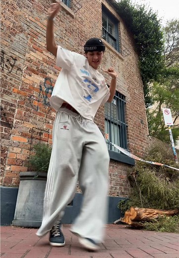 Cadel (@cadel_06) - IShowSpeed Dance Tutorial: Learn Fast Dance Moves