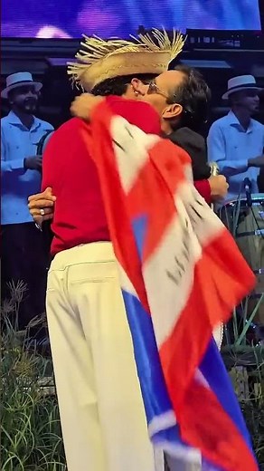 Bad bunny y mark Anthony cantaron preciosa